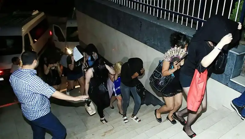 Düzce'de Şok Fuhuş Operasyonu: 5 Zanlı Gözaltında