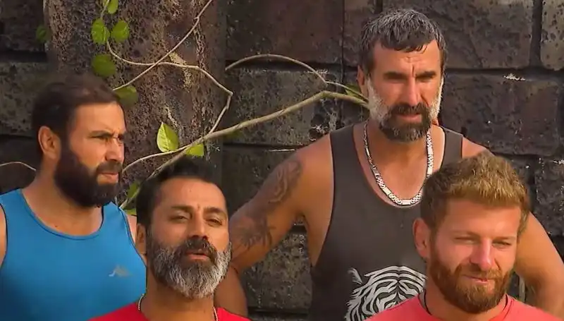 Survivor'da Şok Veda: Birleşme Hayali Suya Düştü!