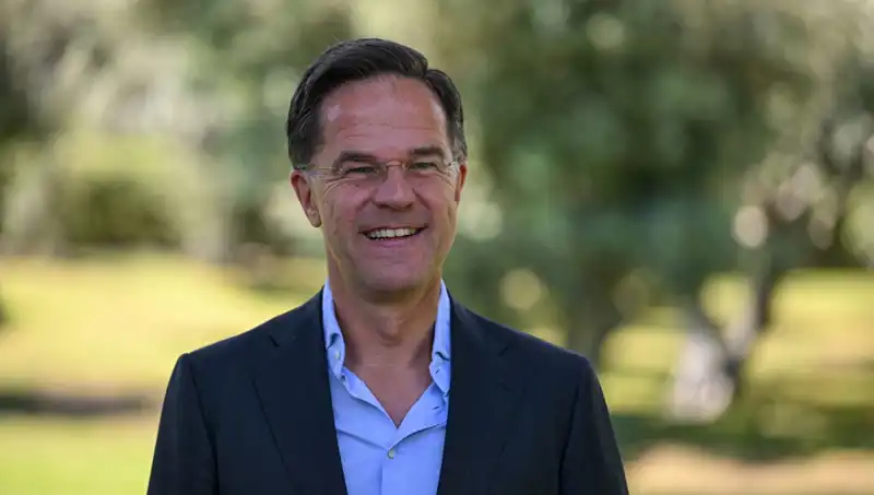 Hollande ve Rutte'den Eurofighter Açıklamaları: Müttefiklere Yönelik Kısıtlamalar Tartışılıyor