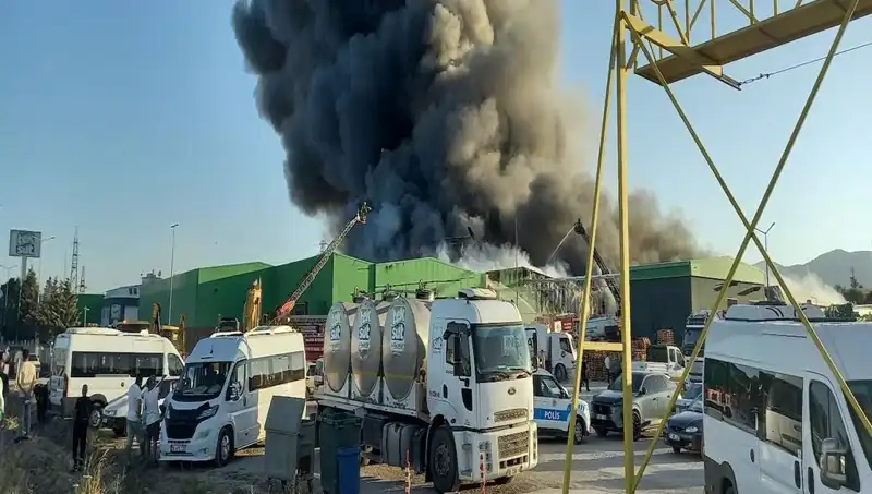 Gönen’de Fabrika Yangını: Kurtulan İşçilerin Kimlikleri Ortaya Çıkacak