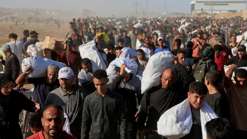 İsrail Ordusu Han Yunus’a İleri Hat Kurdu: 15 Kilometrelik Kuşatma Koridoru Açıldı