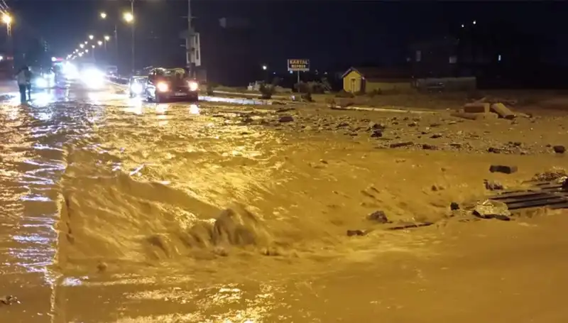 Konya ve Ankara'da Sel Felaketi: Can ve Mal Kaybı Endişesi Artıyor