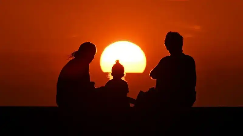 Küba'nın Karanlık Günleri: Güneş Enerjisiyle Umut Arayışı