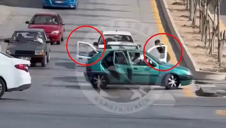 Trajik Olay: Trafikte Bıçak ve Kılıçlarla Saldırıya Gözaltı