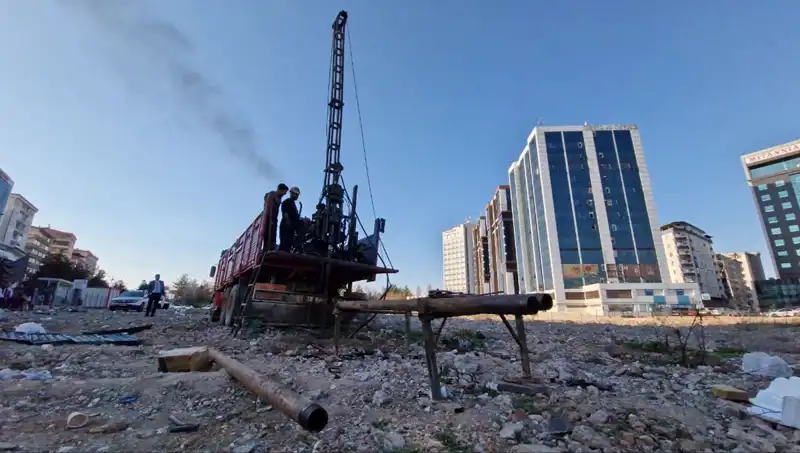 Galeria Sitesi'nde İlk Kazma Vuruldu: 89 Kişiye Mezarlık Olmuştu!