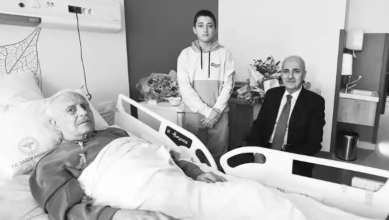 AK Parti Kurucu Üyesi Burhan Abiş Hayatını Kaybetti: Siyasi İzleri