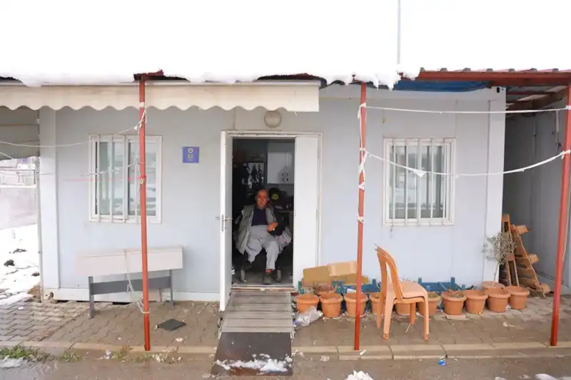 Depremin Ardından Bir Hayatta Kalma Hikayesi: "Hala Hayattayım"