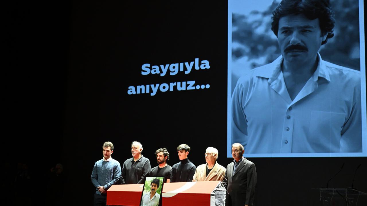 Ferdi Tayfur'a AKM'de Anma Töreni Gerçekleştirildi