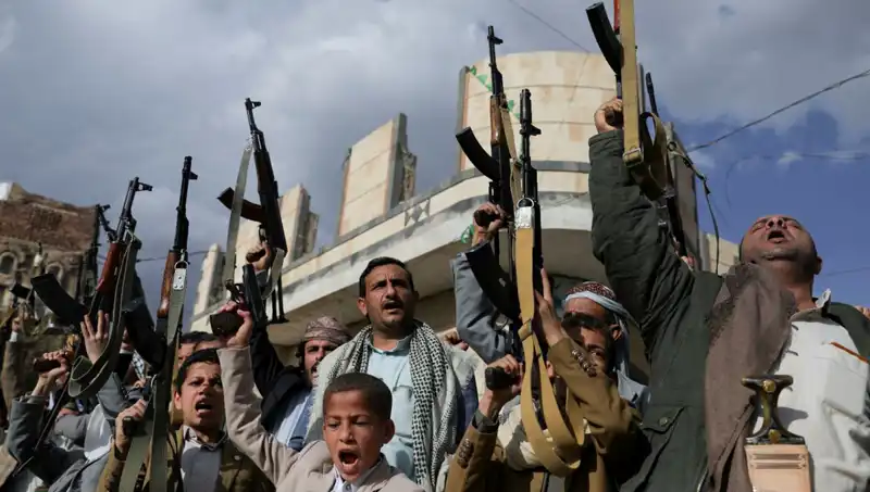 Yemen’de Husi İsyancıları, ABD’ye Yönelik Kara Harekatı İçin Hazırlanıyor!
