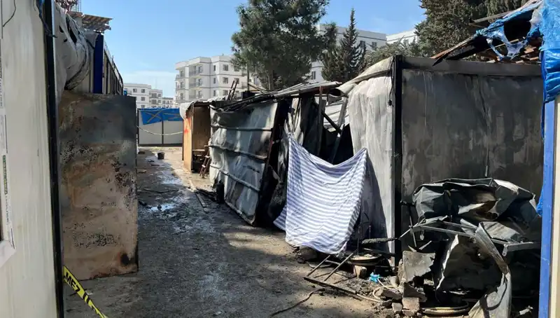 İşçiler Konteynerde Yangınla Karşılaştı: Olayın Sebepleri ve Sonrası