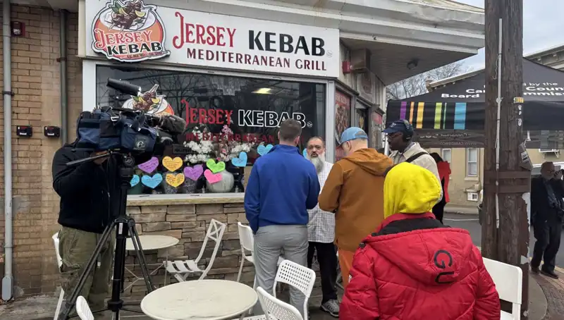 Türk Aile, Yeşil Kart Beklerken Trump Yönetimi Tarafından Gözaltına Alındı!