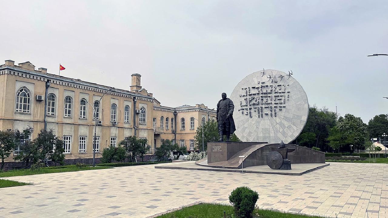Kırgızistan'da FETÖ ile Bağlantılı Eğitim Kurumları Maarif Vakfına Devredildi