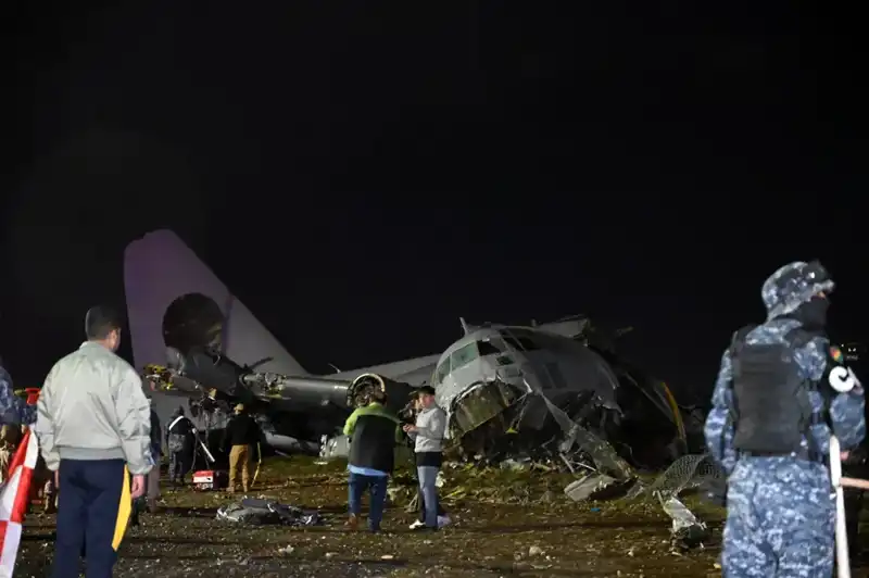 Bolivya'da Askeri Uçak Para Taşırken Düşüş Yaptı: Gizemli Olayın Ayrıntıları
