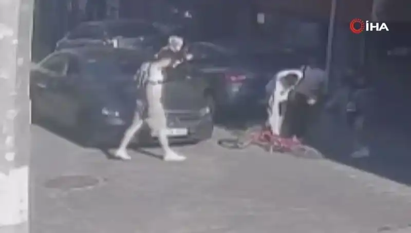 Akran Zorbalığına Maruz Kalan 10 Yaşındaki Çocuk: Bisikletini Vermediği İçin Dayak Yedi