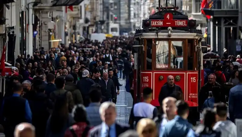 Türkiye'nin Nüfus Artışı: Hızla Yükselen Sayılar ve Etkileri