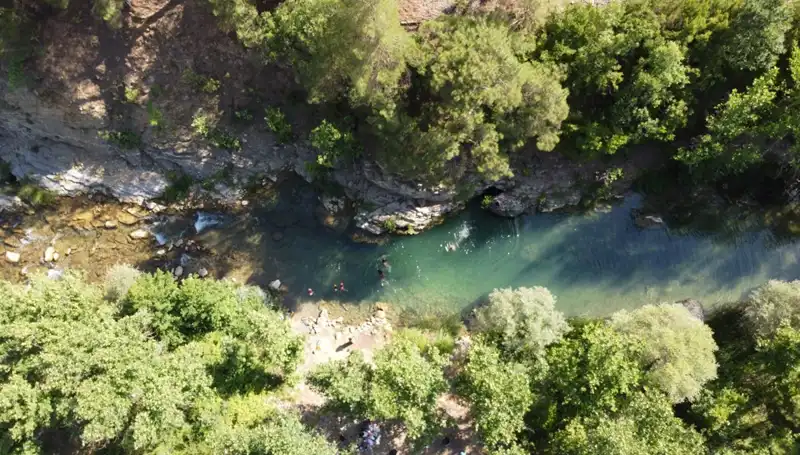 Adana'da Nem Etkisiyle Sıcak Yaz Günlerine Veda: Yaylacılara Akın Var