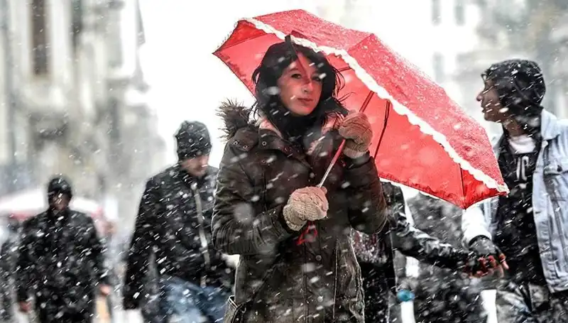 İstanbul’da Soğuk Hava Dalgası: Sıcaklık 20 Derece Düşecek!