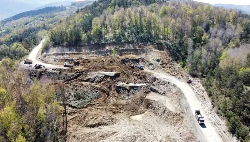Kastamonu-Çatalzeytin Kara Yolunda Heyelan: Seyahatleri Etkileyen Büyük Tehlike!