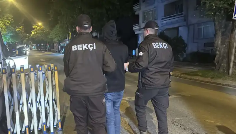 Edirne'de Düzensiz Göçmen Operasyonu: 4 Yakalandı!
