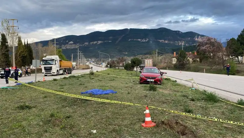 Karabük'te Feci Trafik Kazası: Aynı Aileden Dört Kişi Hayatını Kaybetti