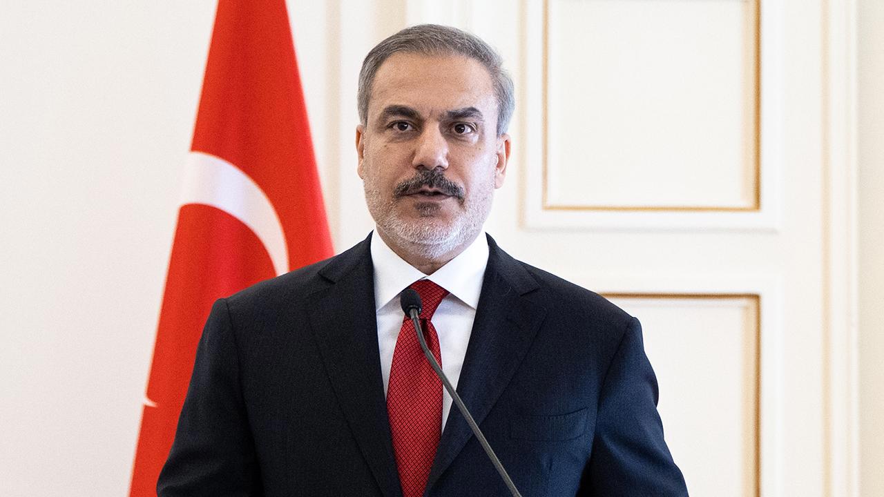 Bakan Fidan: YPG, Suriye'de Terör Örgütü Olarak Faaliyet Gösteriyor