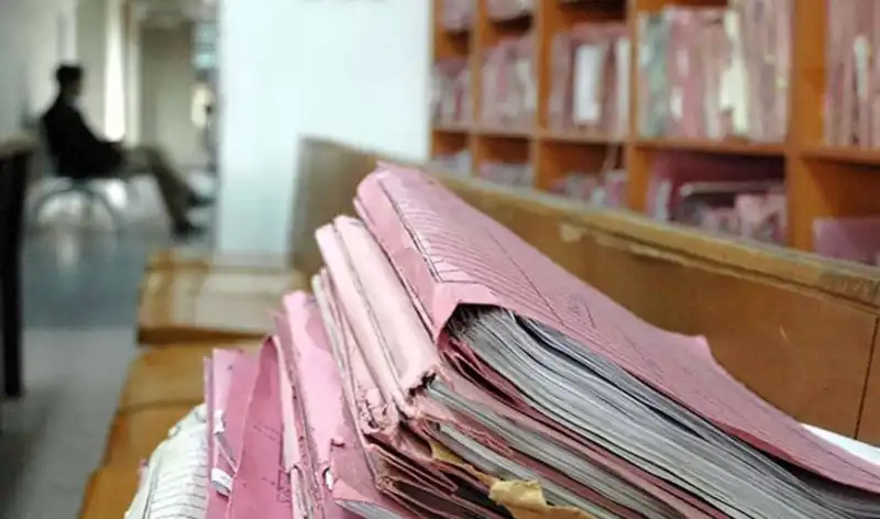 İcra Kabusu: Borcu Olmayan Vatandaş Neden Takibe Düşüyor?