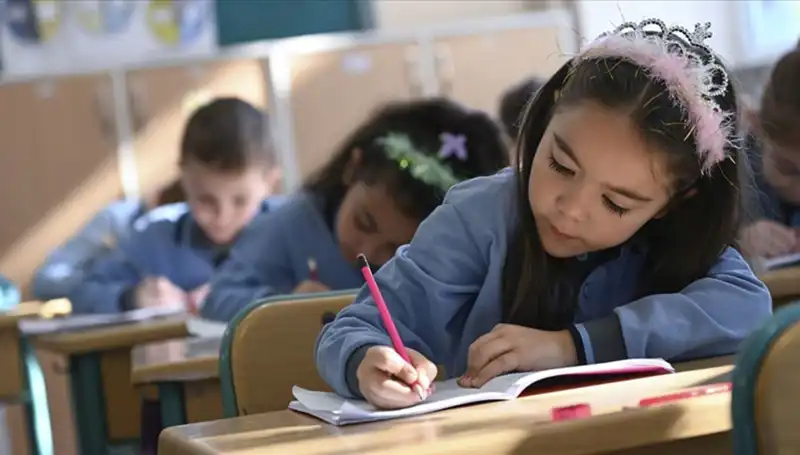 Okullar Ara Tatil Sonrası Ne Zaman Açılacak? İşte Tarihler ve Detaylar!