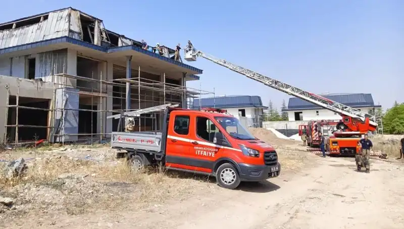 Ankara Gölbaşı’nda Villaları Tehdit Eden Korkunç Yangın: Olayın Ayrıntıları