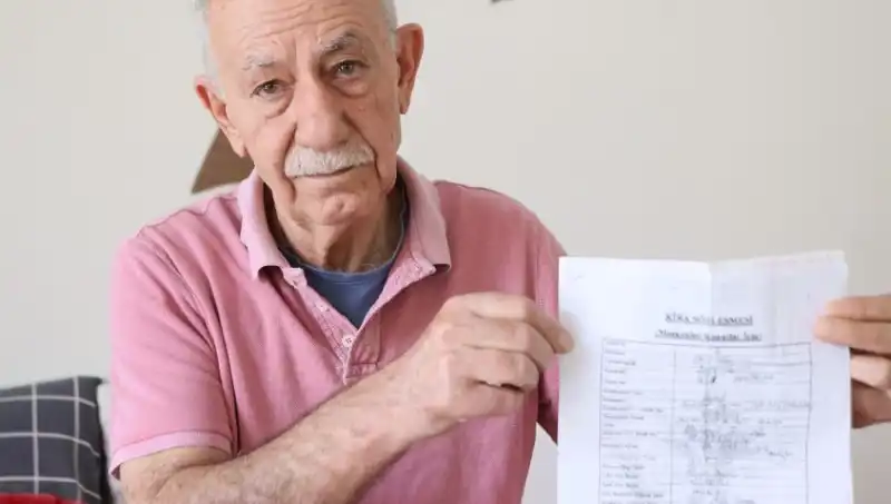 Dede ve Torunlardan İsyan: Evlerinden Tahliye Olmak İstemiyorlar!