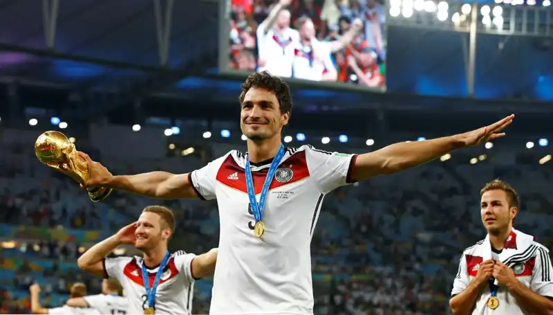 Hummels Futbol Kariyerini Noktalıyor: Neden Emeklilik Kararı Aldı?