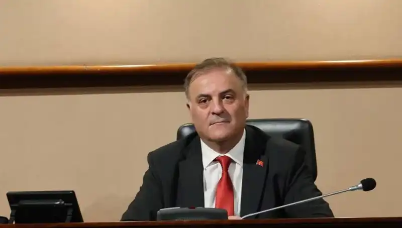 : Nuri Aslan Kimdir? İBB Başkanvekili'nin Hayatı ve Kariyeri