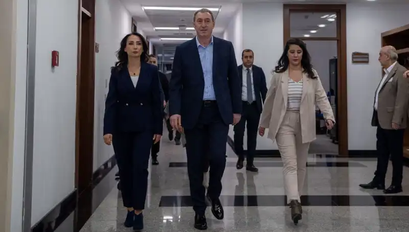 DEM Parti Heyetinin Siyasi Parti Turu: Bugün Hangi Partilerle Görüşecekler?
