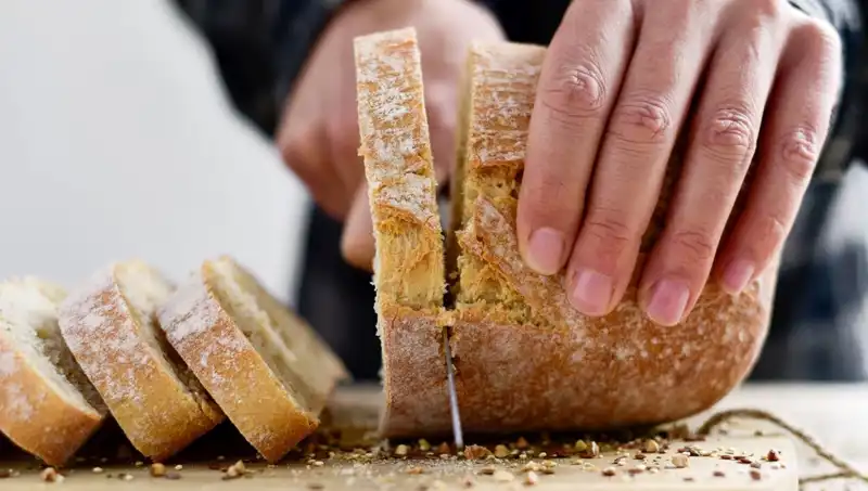 Kızarmış Ekmek ve Taze Ekmek: Hangisi Sağlıklı Seçim?