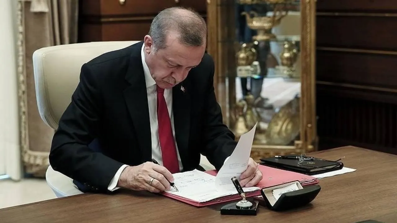 121 İlçeye Yeni Kaymakam Ataması Gerçekleştirildi: Görev Değişiklikleri Resmi Gazete’de