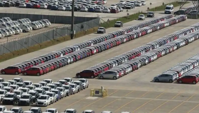 Otomotiv Sektöründe Şok: Üretim Yüzde 9 Düştü, Nedenleri ve Etkileri